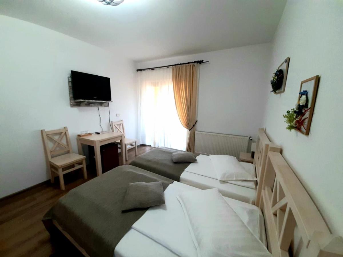 Doljesti Dor De Casa酒店 外观 照片